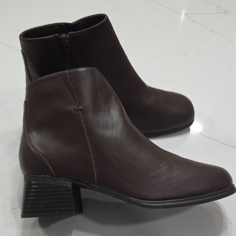 Aj Valenci Chocolate Ankle Booties Leather Upper Sz 9.5 New Without Tag Or Box